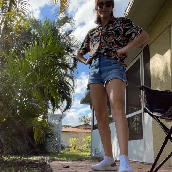 Meet your Posher, Hannah - Picture 4 of 4